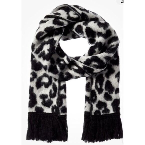 Jocelyn Scarf Alpaca blend Black / White leopard Print Winter Cozy Designer - Picture 2 of 5